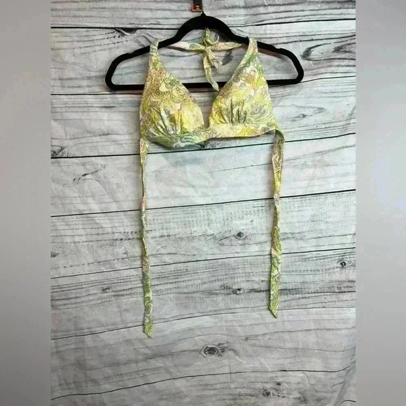 Victoria Secret paisley patterned triangle bikini top - Picture 1 of 6